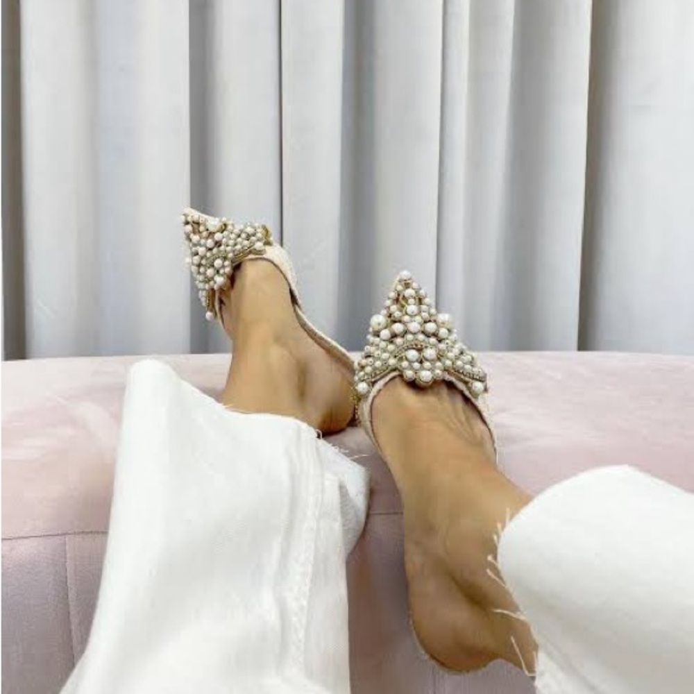 Vita Grace - Valentina Pearl Embellished Kitten Heel